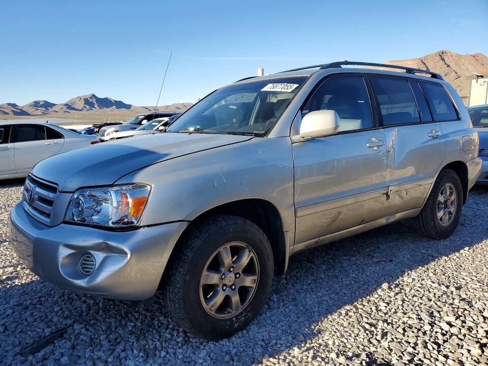 2004 TOYOTA Highlander