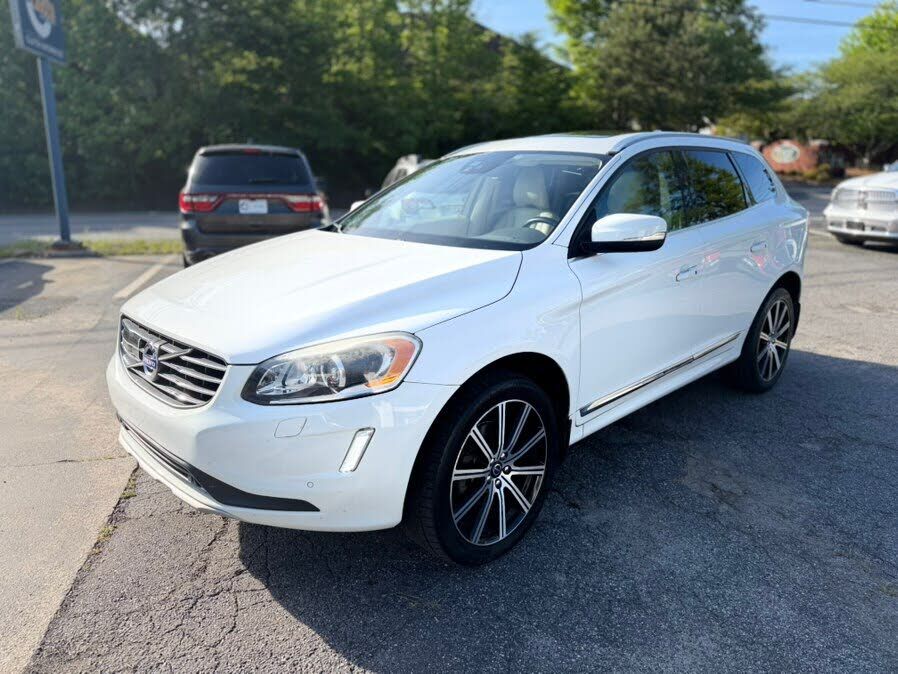 2016 VOLVO XC60
