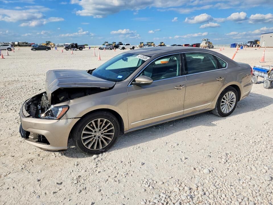 2016 VOLKSWAGEN Passat