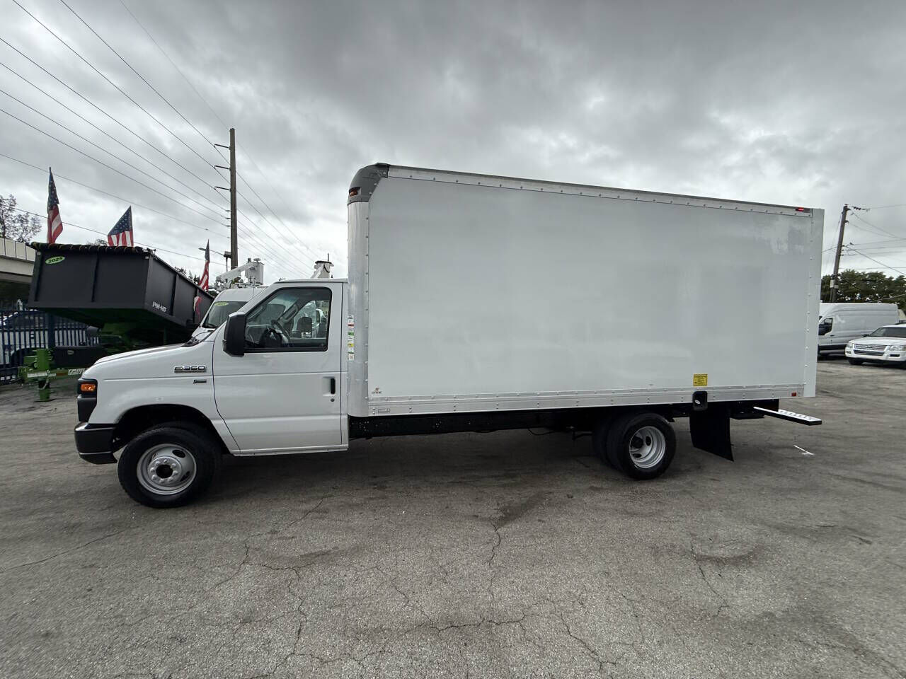 Ford E-350