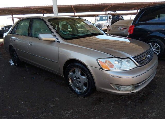 2003 TOYOTA Avalon