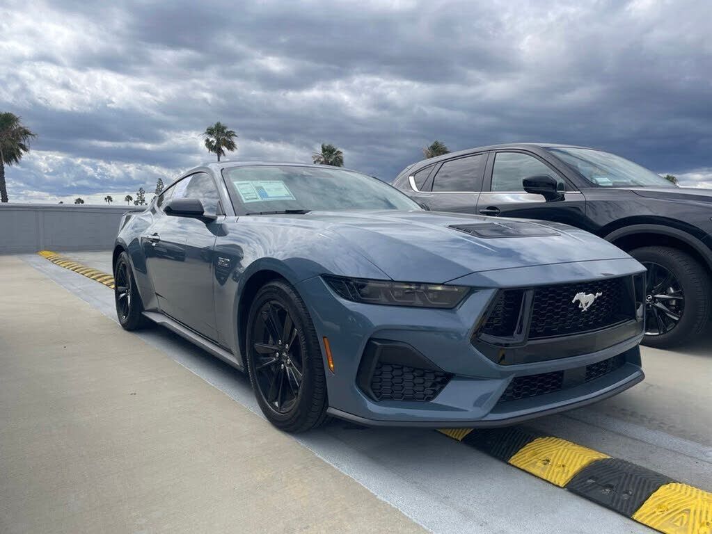 2025 FORD Mustang