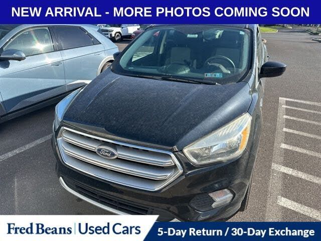 2017 FORD Escape
