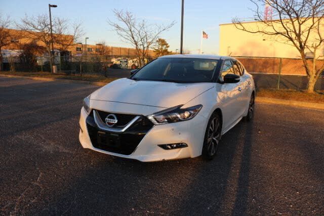 2017 NISSAN Maxima