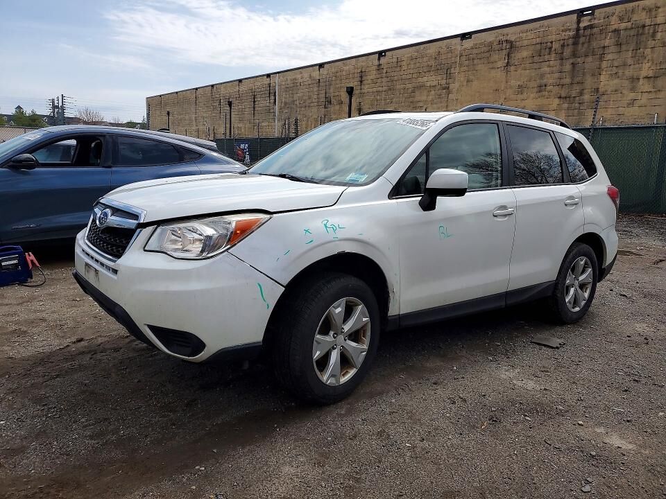 2016 SUBARU Forester
