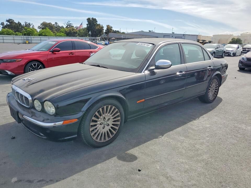 2005 JAGUAR XJ