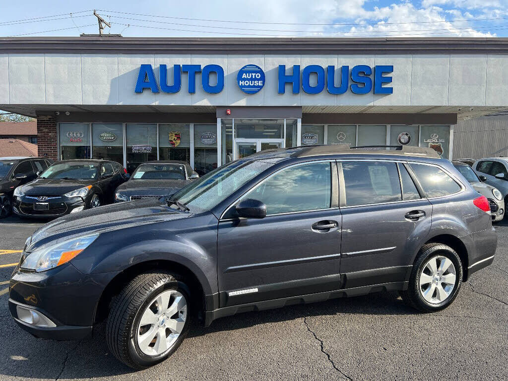 2012 SUBARU Outback