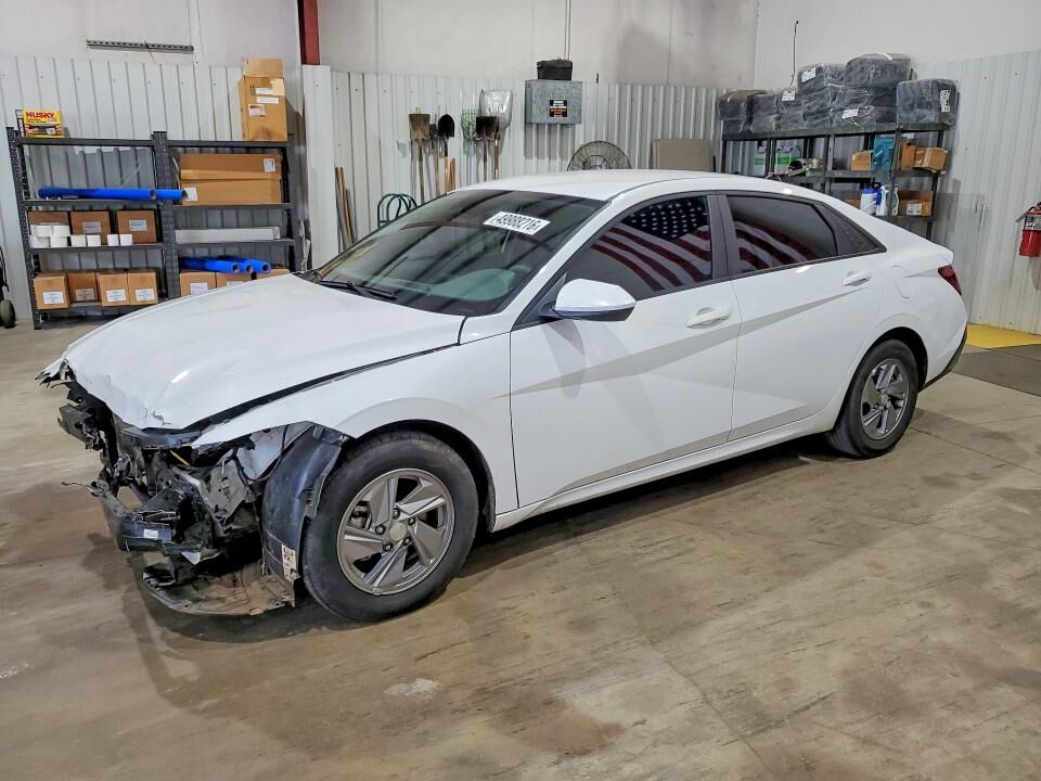 2024 HYUNDAI Elantra