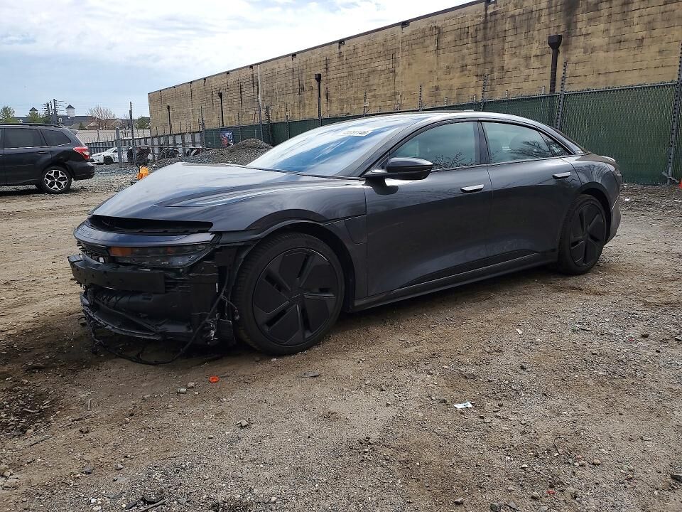 2025 LUCID Air