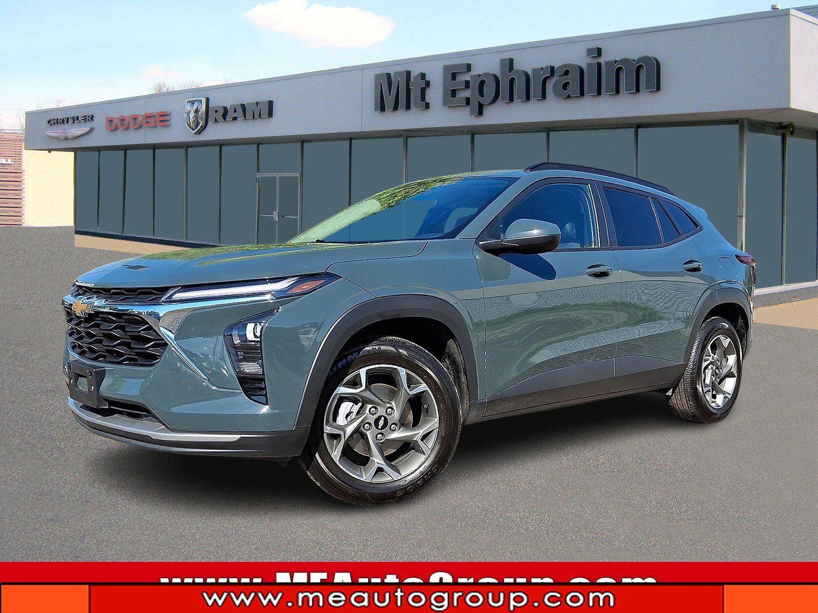 2025 CHEVROLET Trax