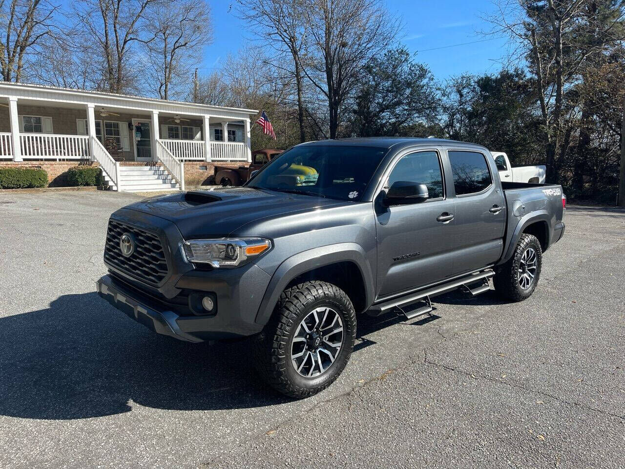 2023 TOYOTA Tacoma