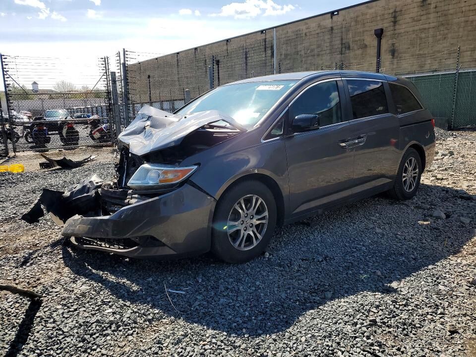 2013 HONDA Odyssey