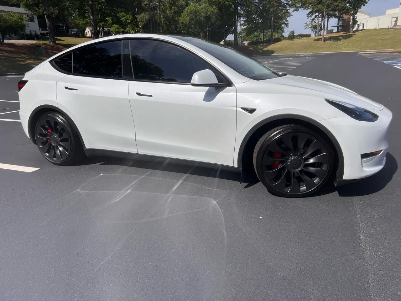 2023 TESLA Model Y