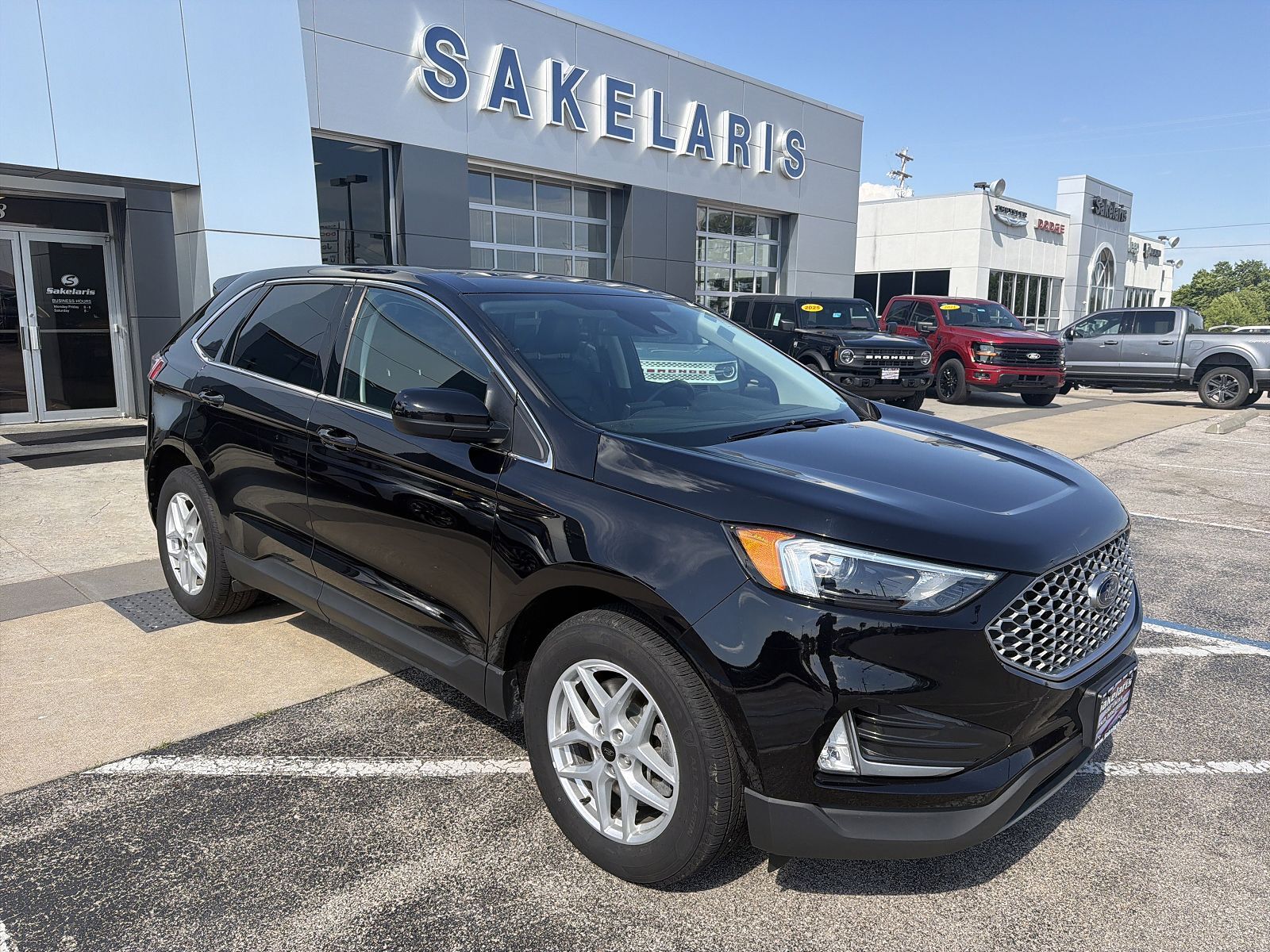 2023 FORD Edge