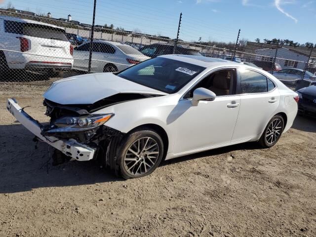 2016 LEXUS ES