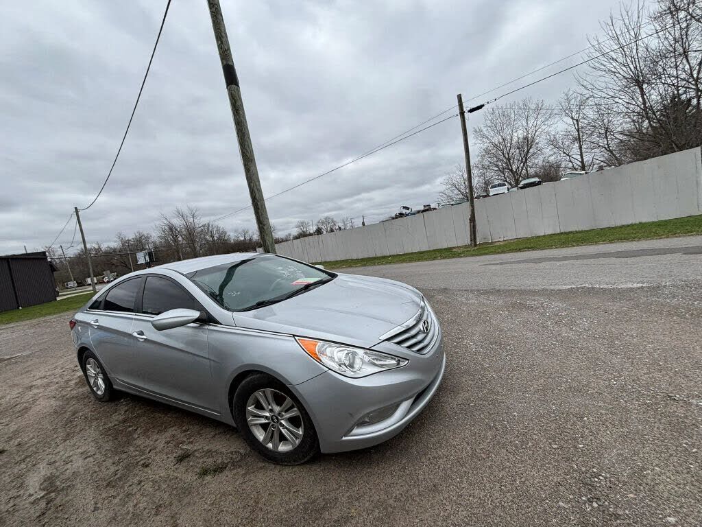 2013 HYUNDAI Sonata