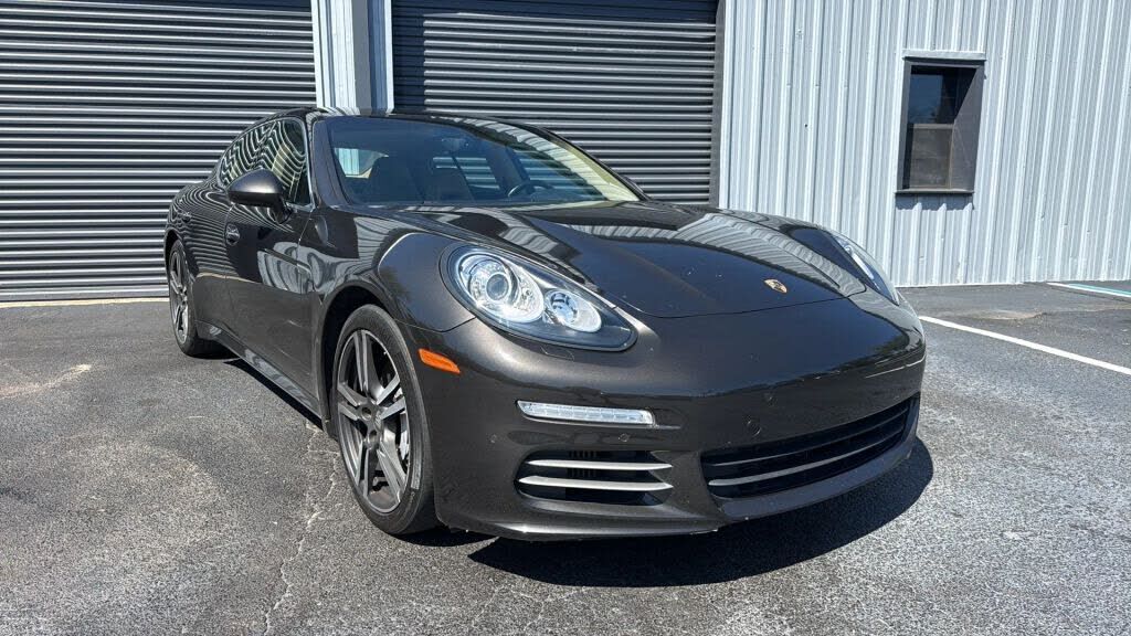 2015 PORSCHE Panamera