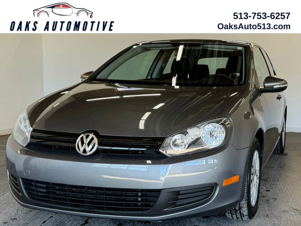 2011 VOLKSWAGEN Golf