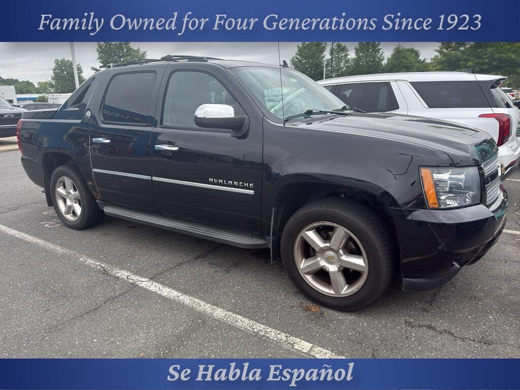 2013 CHEVROLET Avalanche