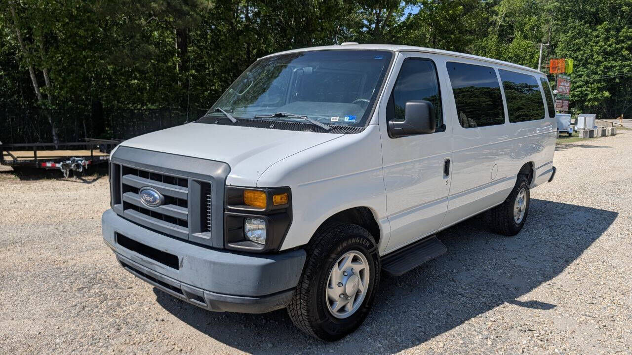 2013 FORD E-350