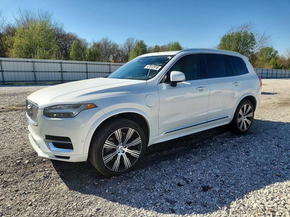 2025 VOLVO XC90