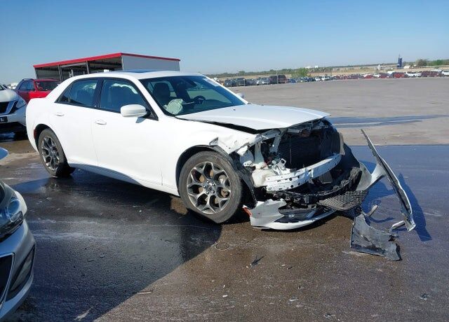 2016 CHRYSLER 300