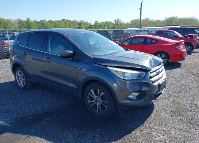 2017 FORD Escape