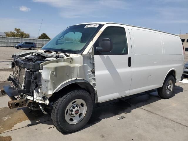 2012 GMC Savana