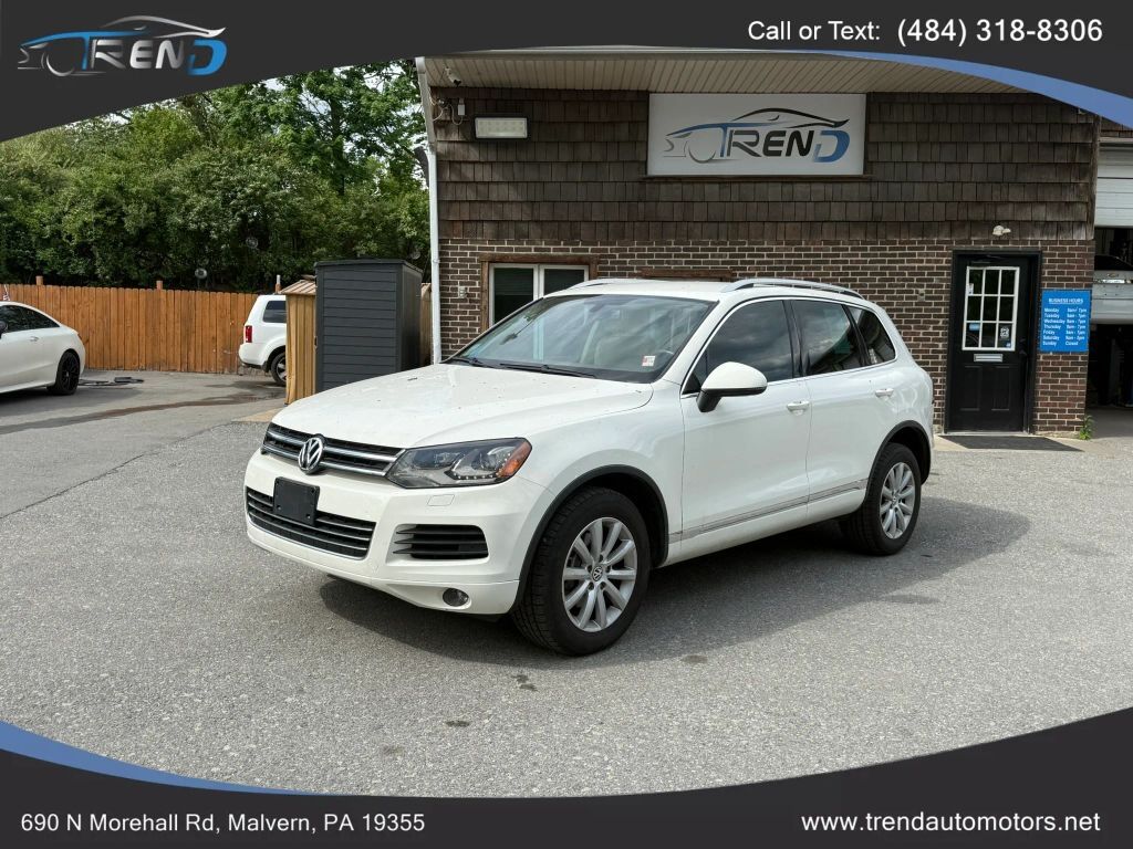 2012 VOLKSWAGEN Touareg