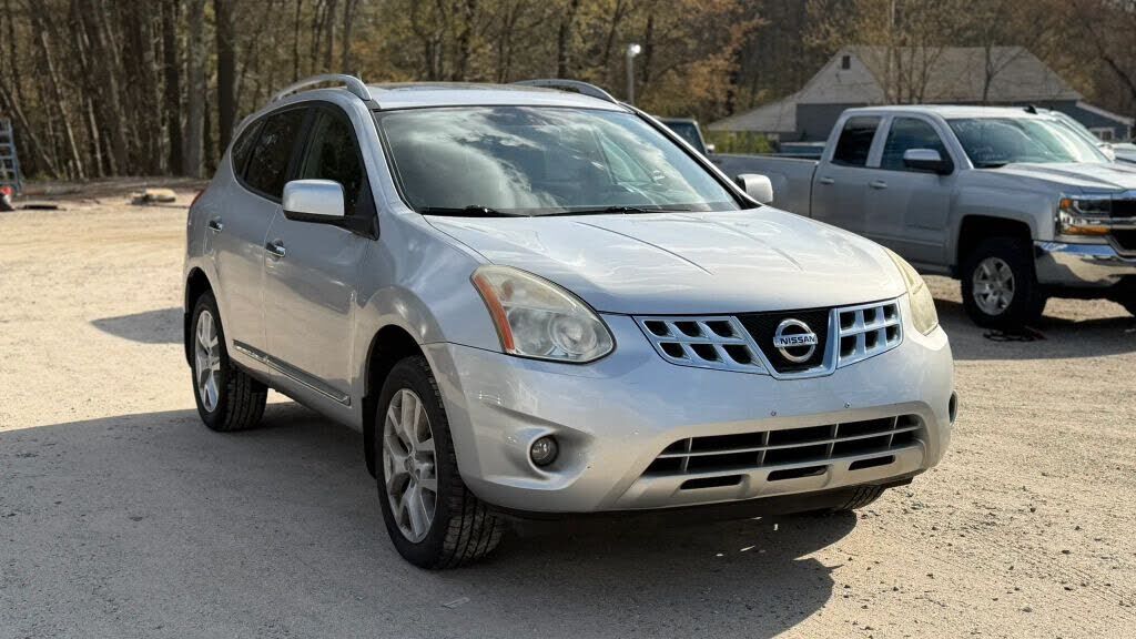 2011 NISSAN Rogue