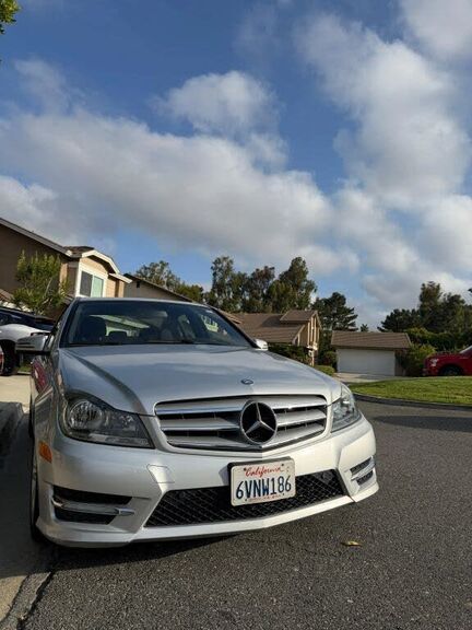 2012 MERCEDES-BENZ C-Class