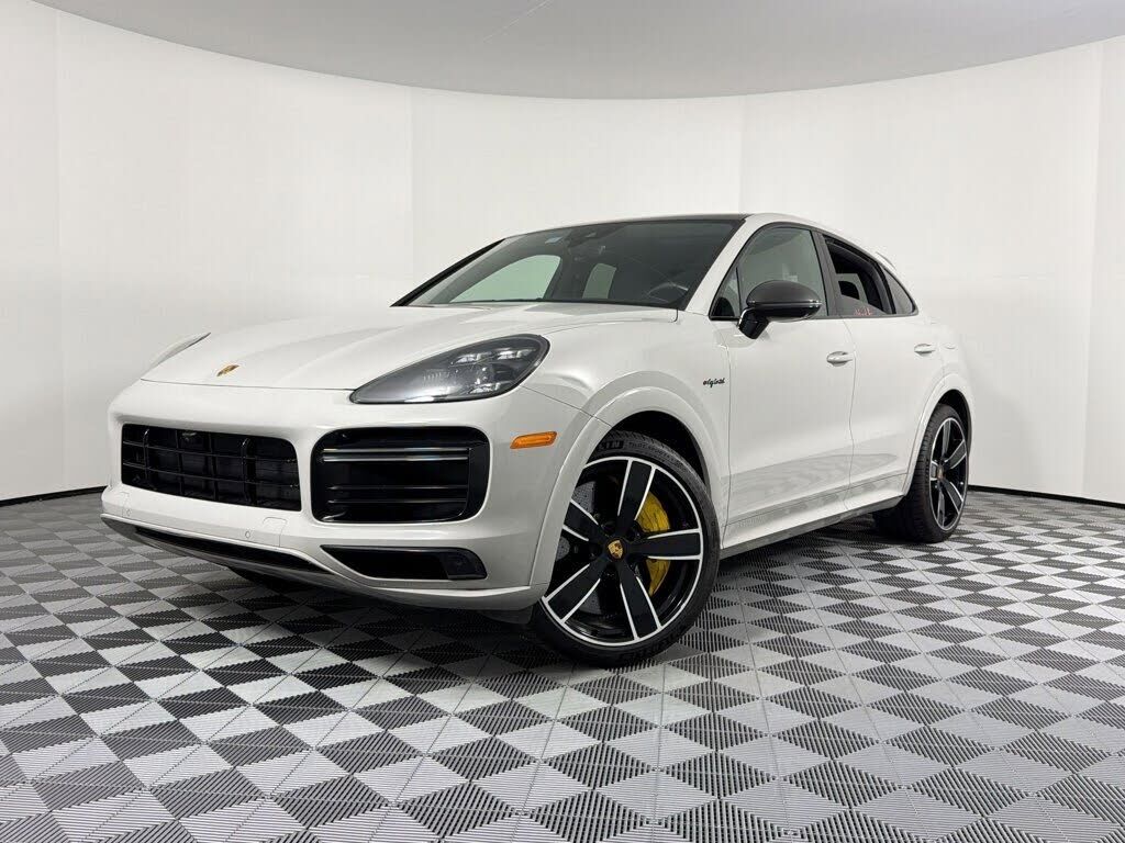 2020 PORSCHE Cayenne