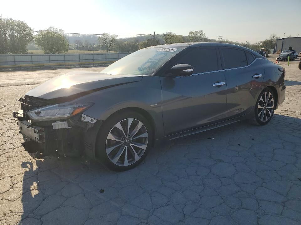 2019 NISSAN Maxima