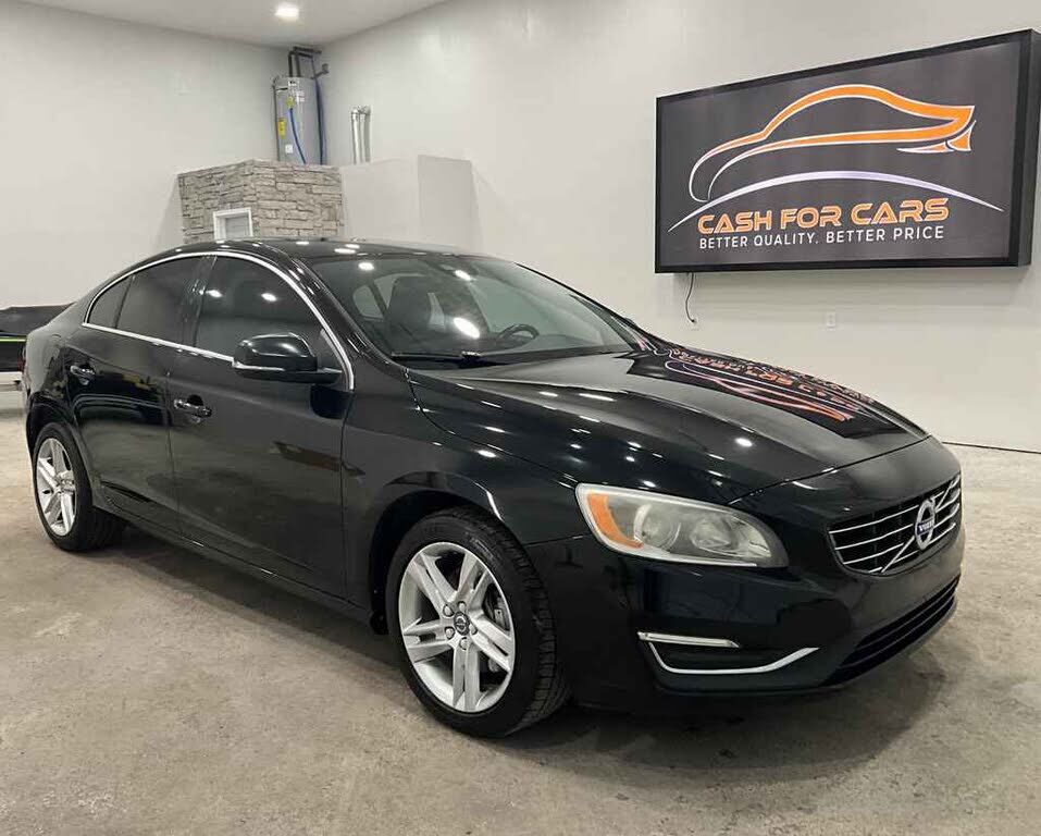 2015 VOLVO S60