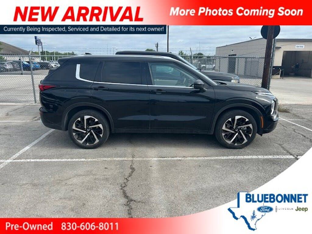 2024 MITSUBISHI Outlander