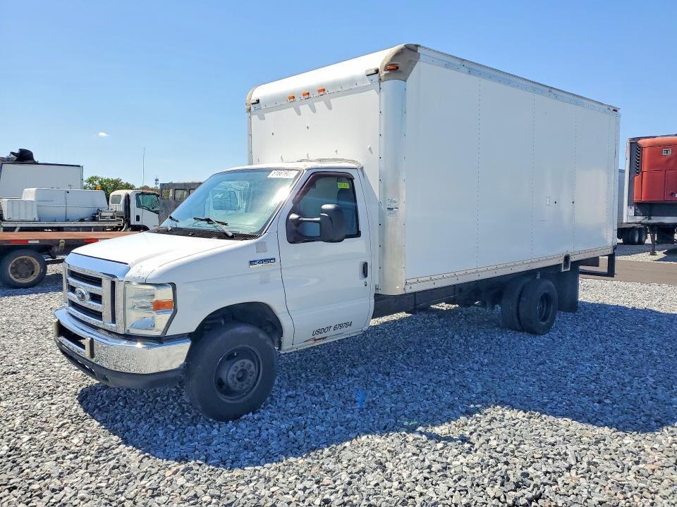 2014 FORD E-450