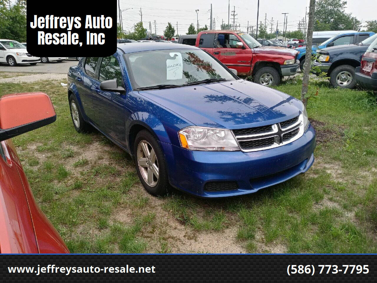2013 DODGE Avenger
