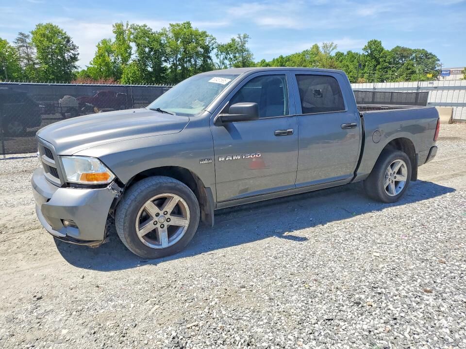 2012 DODGE Ram