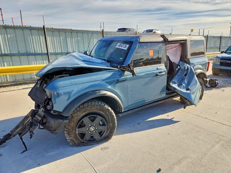 2023 FORD Bronco