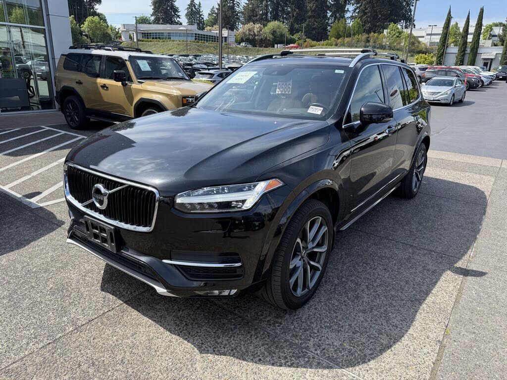 2017 VOLVO XC90