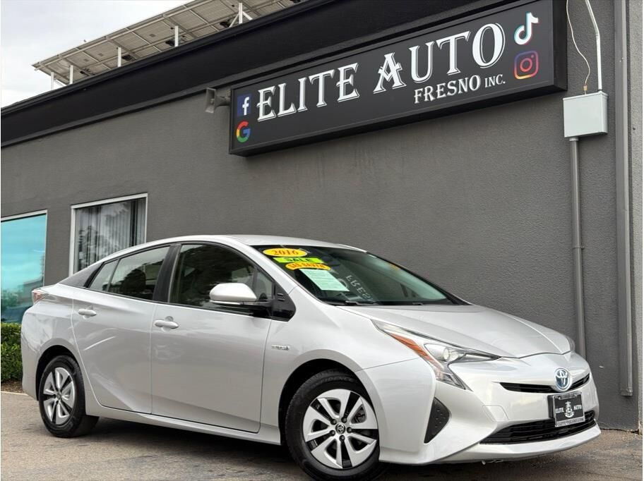 2016 TOYOTA PRIUS