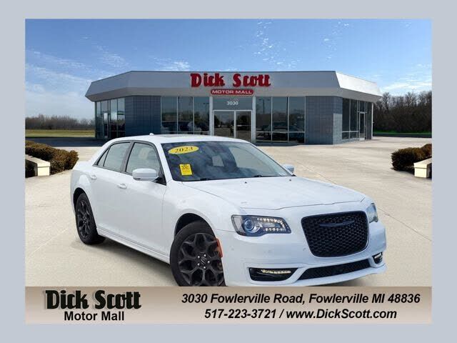 2023 CHRYSLER 300