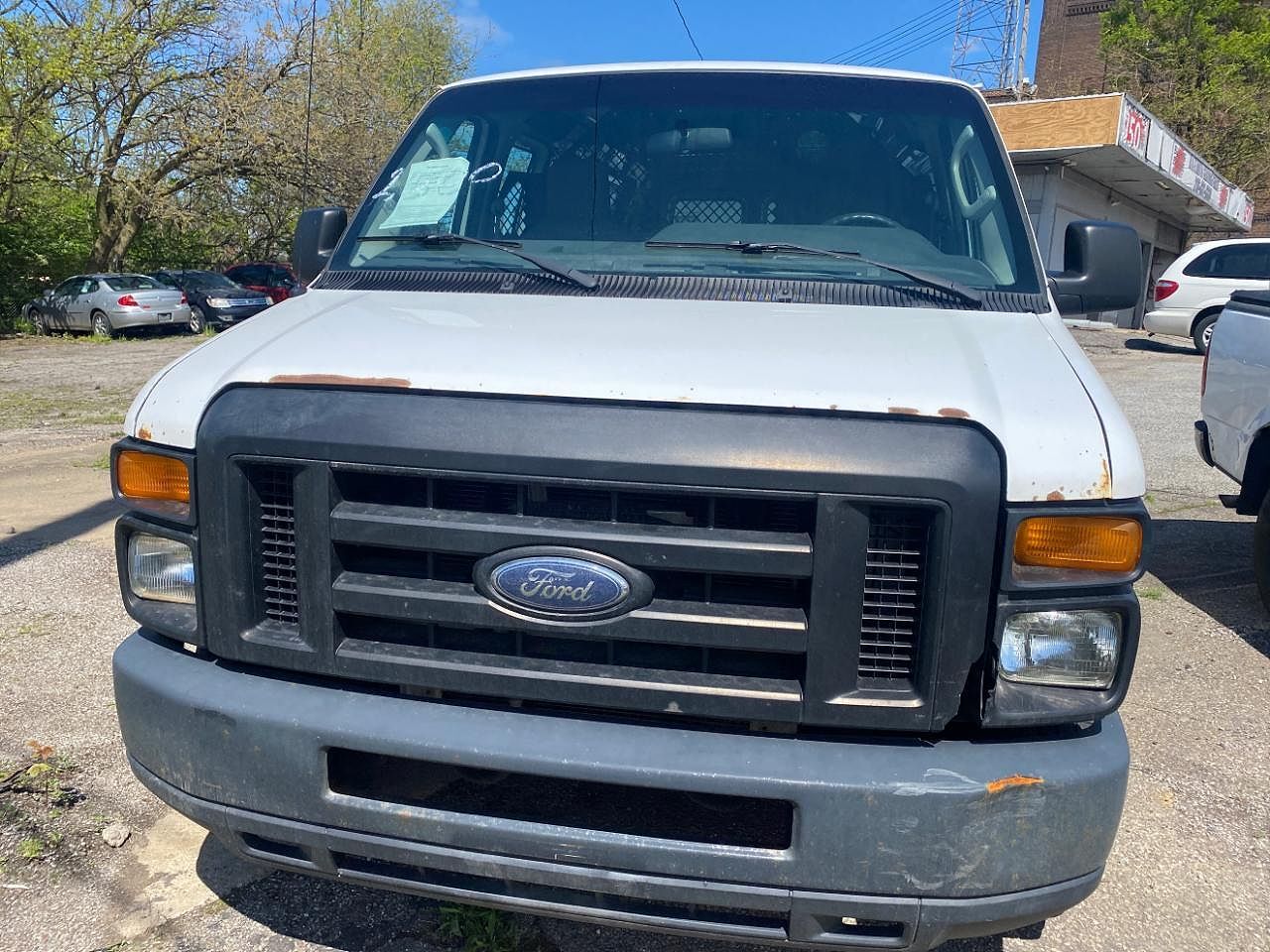 2012 FORD E-350
