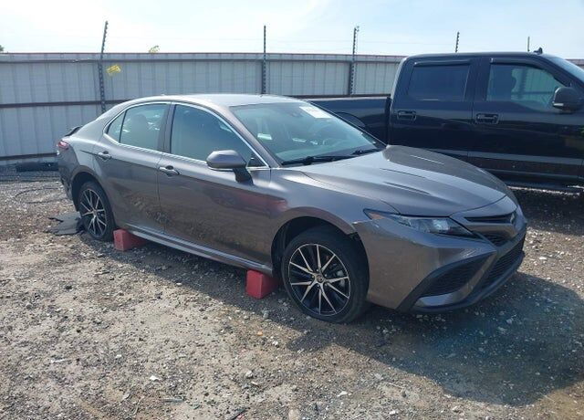2021 TOYOTA Camry