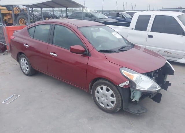 2018 NISSAN Versa