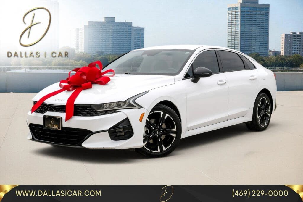 2022 KIA K5