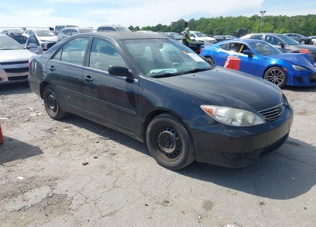 2006 TOYOTA Camry