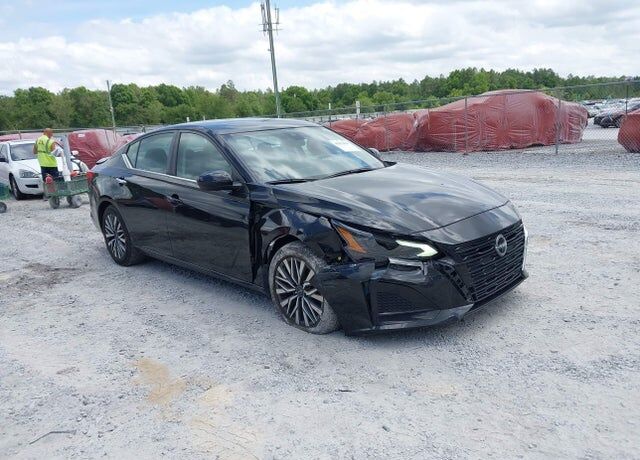 2023 NISSAN Altima