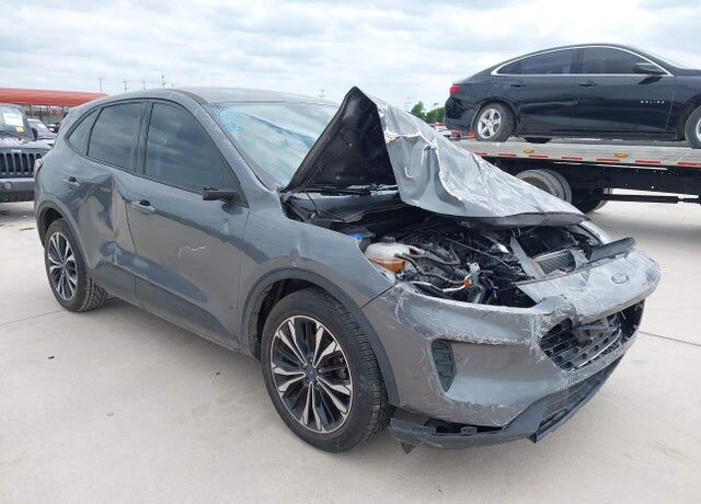 2022 FORD Escape