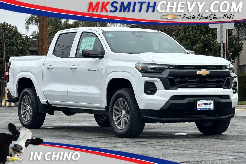 2025 CHEVROLET Colorado